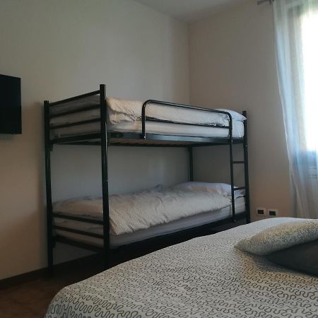 Hôtel La Casa Di Rivo à Desenzano del Garda Extérieur photo