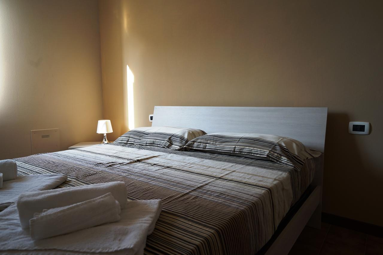 Hôtel La Casa Di Rivo à Desenzano del Garda Extérieur photo