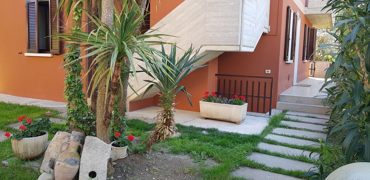 Hôtel La Casa Di Rivo à Desenzano del Garda Extérieur photo