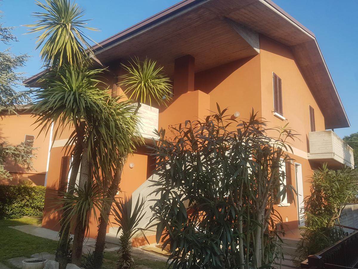 Hôtel La Casa Di Rivo à Desenzano del Garda Extérieur photo
